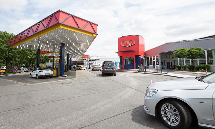 Mr. Wash Hamburg Wandsbek - Standort am Friedrich-Ebert-Damm 170 mit Tankstelle und Waschanlage